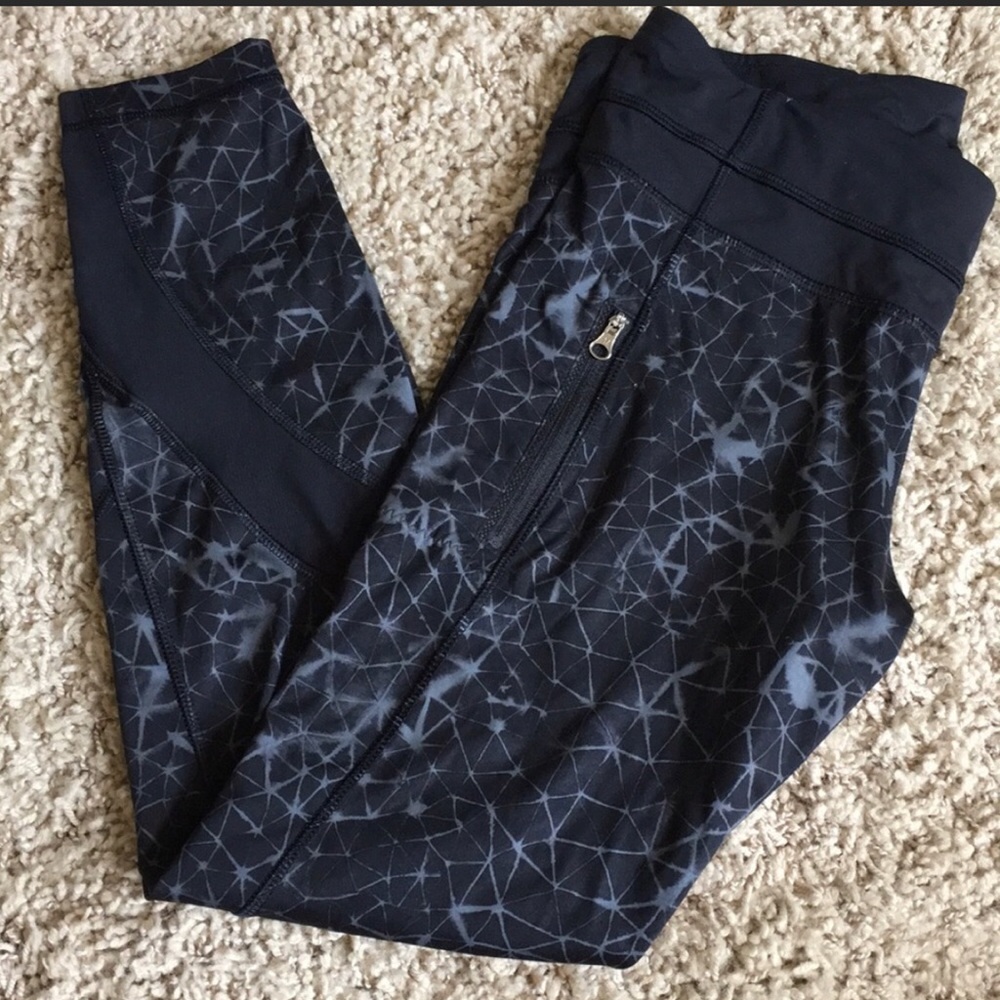 Lululemon run inspire crop